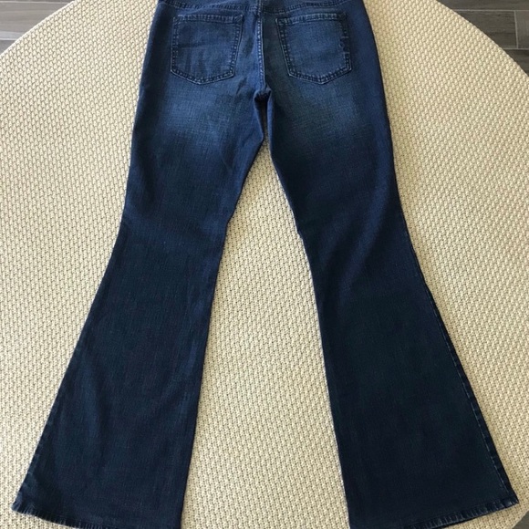 Jessica Simpson Blue Flare Jeans with Classic Indigo Shade NWOT. - Picture 15 of 15